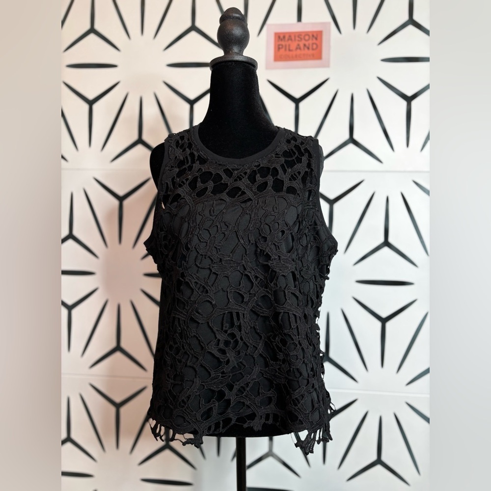 Valerie Stevens Black Lace Short Sleeve Top